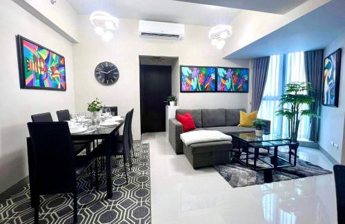 Bonifacio Global City Apartment | Cozy 2 Bedrooms in BGC with Balcony Bathtub 600Mbps