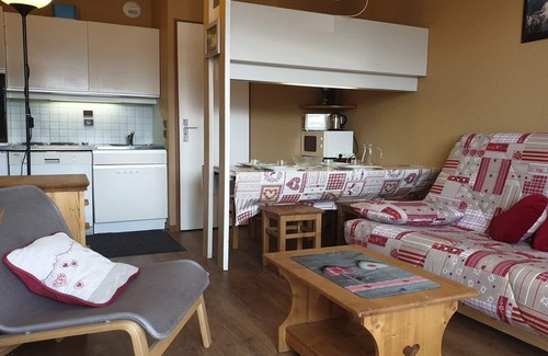 La Rosiere Apartment | Cozy 2-Room Apartment Near Slopes with Balcony, Ski Lockers, and Modern Amenities