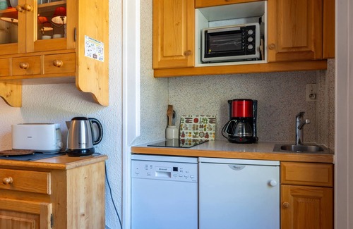 La Clusaz Apartment | Cozy 2-Room Apartment in the Heart of La Clusaz, Near Ski Lifts and Amenities