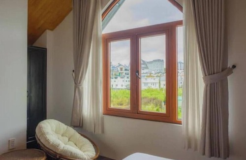 Phuong 10 House | Cozy 2-storey house for more than the whole family