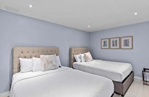 South Padre Island Apartment | Cozy 2br 2ba Retreat at Beachfront Resort, Heated Pool!