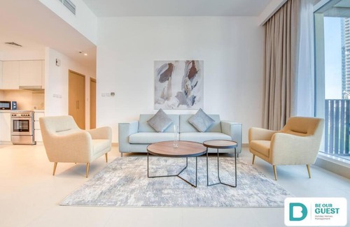 Dubai Apartment | Cozy 2BR Apartment in Creek Horizon