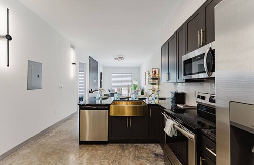 Fort Lauderdale Apartment | Cozy 2BR Near FLL Airport, Dania Beach & Pointe