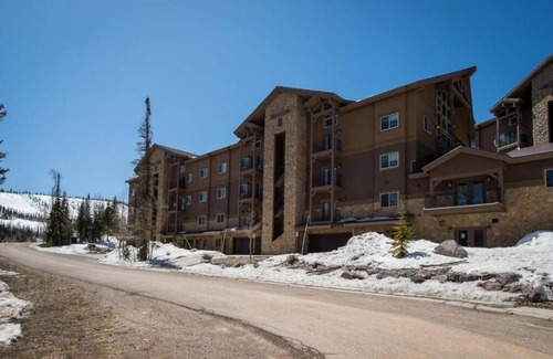Brian Head Condo | Cozy 3 bedroom 2 Bath in newest condos on the mountain