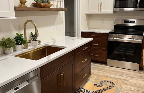 Green Bay House | Cozy 3-bedroom house in Green Bay. Near Lambeau Field and Broadway District.