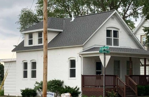 Green Bay House | Cozy 3-bedroom house in Green Bay. Near Lambeau Field and Broadway District.