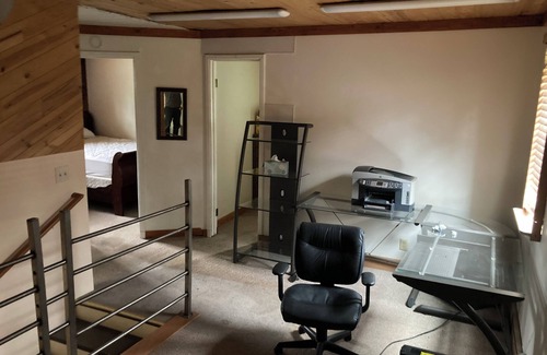 McGrath House | Cozy 3-bedroom house with AC and WiFi in welcoming McGrath