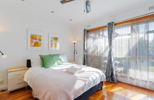 Mentone House | Cozy 3 BR Family Home in Mentone