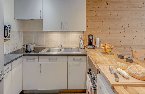 Les Almes Apartment | Cozy 3-Room Apt for 6 with Balcony in Tignes - 100m from Ski Lifts