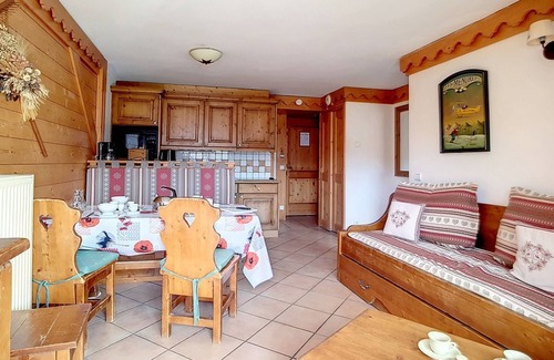 Reberty Apartment | Cozy 3-Room Apt Near Slopes: Balcony, Pool, Sauna, Covered Parking