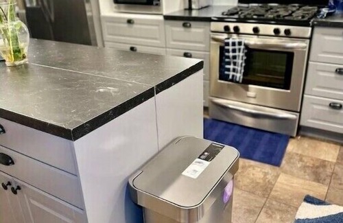 Yeadon House | Cozy 3BR 15 mins from Center City, PHL Airport, UPenn and Stadiums.