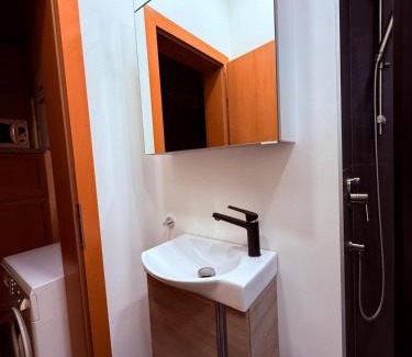 Favoriten Apartment | Cozy 4-Guest Flat Near Vienna City Center
