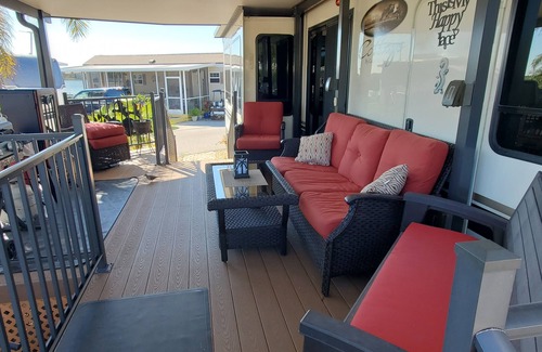Punta Gorda RV Rental | Cozy 55 and over campground in Punta Gorda -WiFi, AC, pool access, bocce courts
