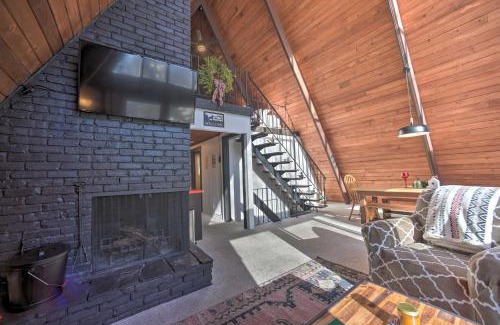 Wilmington House | Cozy A-Frame Cabin with Pool Table 8 Mi to Mt Snow!