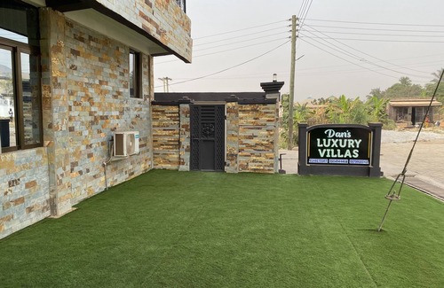 Kumasi Apartment | Cozy and affordable 1 BR apartment in Ksi. Free Breakfast, Laundry and Internet!