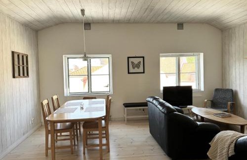 Innerstaden Apartment | Cozy and bright 3-bedroom APT in Visby