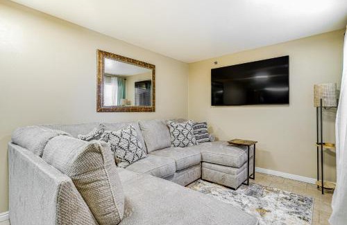 East Central Apartment | Cozy and Centrally Located SLC Condo with Balcony!