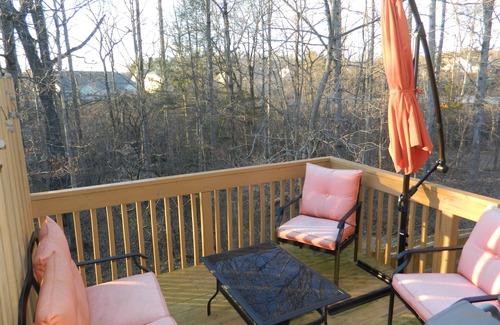 Greensboro House | Cozy and Convenient Furnished Townhome w/view