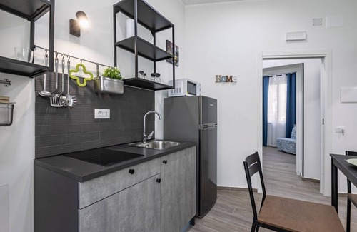 Borgo Vecchio Apartment | Cozy and modern apartment of about 40 sq m, able to accommodate up to 3 people, located on the 1st floor of a renovated building with no lift. The property is located in the center (NO ZTL - Traffic Restricted Area), just a 5-minute walk from the Politea