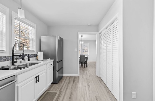 High Point House | Cozy and Modern in the Heart of it all