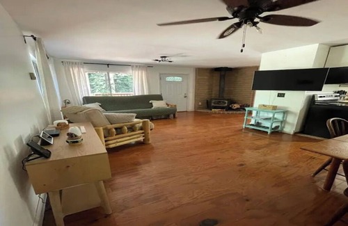 West Point Cabin | Cozy and Peaceful Cabin in the Pines