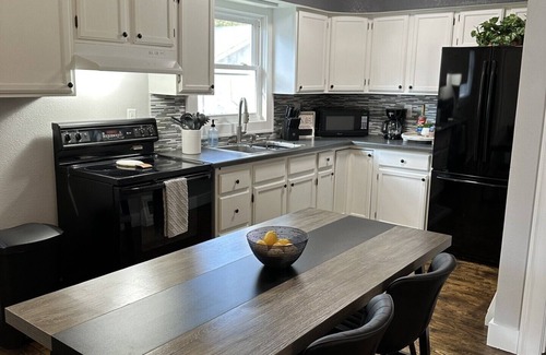 Rhinelander House | Cozy and Quaint 1-bedroom home close to hospitals in Rhinelander