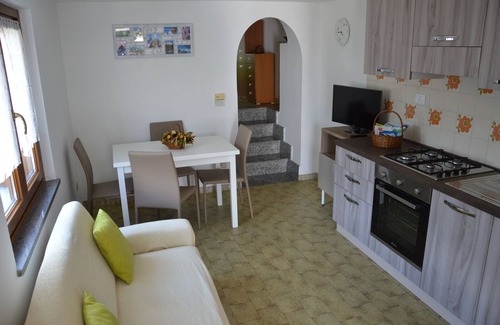 Aosta House | Cozy and quiet apartment with fantastic panoramic views.