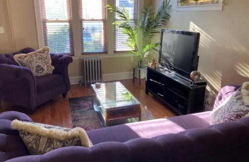 South Jamaica House | Cozy And Quiet Home