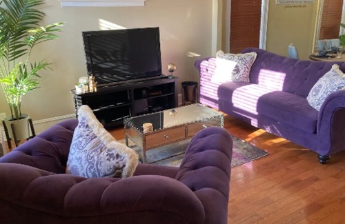 South Jamaica House | Cozy And Quiet Home