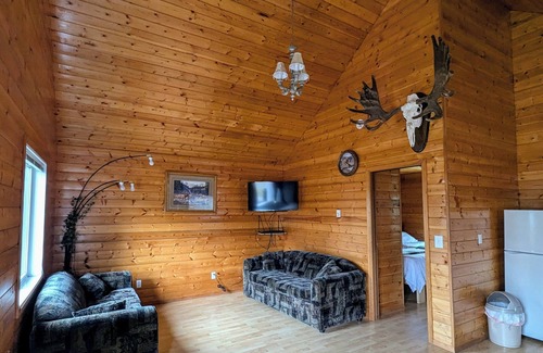 McBride Cabin | Cozy and Relaxing Getaway Cabin #3