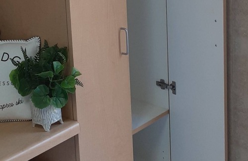 Spring Branch RV Rental | Cozy and Serene Private Room Queen Bed