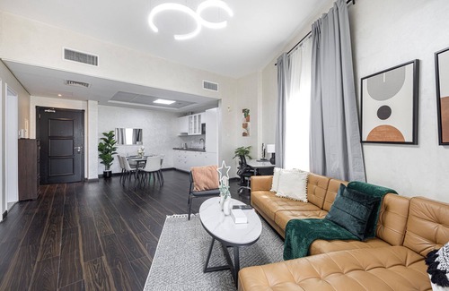 Discovery Gardens Apartment | Cozy and spacious apartment- 5min walk to metro