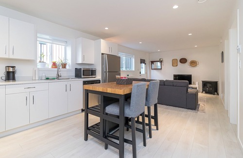 Saanichton House | Cozy and spacious home-away-from-home just 25 minutes from downtown Victoria!