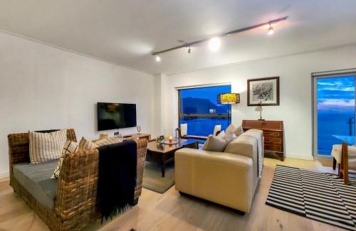 Clifton Apartment | Cozy and stylish with exceptional views!