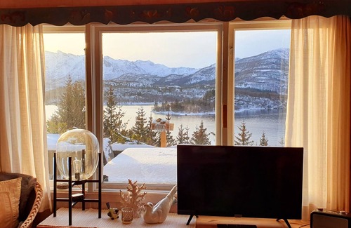 Meloy Cabin | Cozy and unassuming cabin with fantastic views