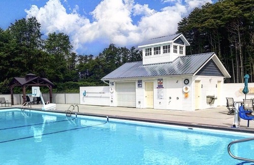 Fennville Cottage | Cozy and unique cottage #5 at DollyBrook just minutes from Saugatuck