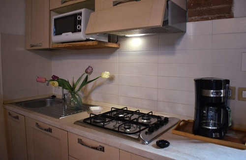 Villa Parigini House | Cozy apartment in Chianti Villa, large pool, wi-fi, A/C, minutes from Siena