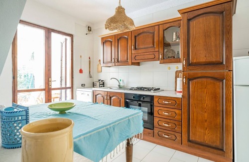 Capitana Apartment | Cozy apartment of 70 sqm located on two levels, can accommodate up to 5 people. The accommodation is located in the beautiful town of Quartu Sant'Elena, area served by all the main services: bars, restaurants, supermarkets and pharmacy.8 minutes walk fro