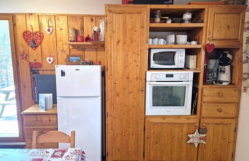 Valfrejus Apartment | Cozy apartment 4/6 guests Valfréjus, near slopes and center