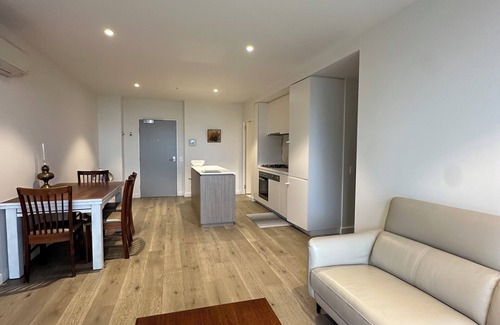 Doncaster Apartment | Cozy apartment 5 mnt walk to Westfield Doncaster