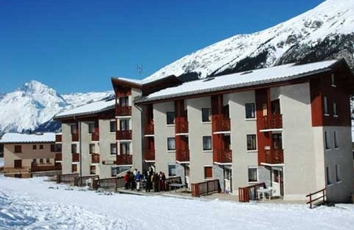 Lanslevillard Apartment | Cozy Apartment for 5 in Val Cenis Lanslevillard, Near Ski Lifts - "Les Hauts de Val Cenis"