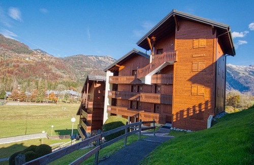 Morillon Apartment | Cozy apartment for 6, near lake and shuttle stop