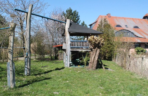 Neu Bartelshagen Apartment | Cozy Apartment in Buschenhagen with Sauna