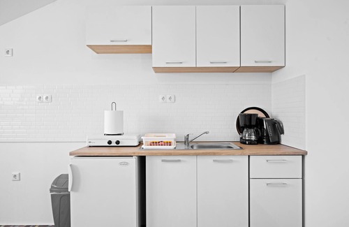 Velim Apartment | Cozy apartment in Dragisici with WiFi