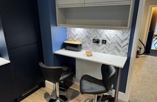 Stoke-on-Trent Apartment | Cozy Apartment in Stoke-on-Trent One double bed