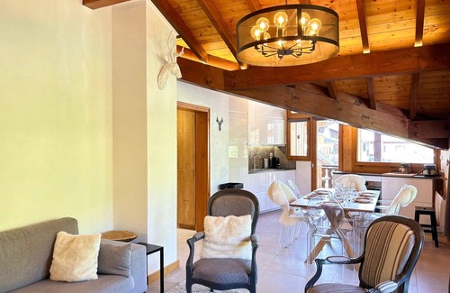 Les Gets Apartment | Cozy Apartment in Les Gets Center - Ski-In/Ski-Out, Balconies, Parking, WiFi