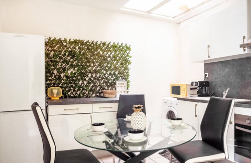 Marignane Apartment | Cozy apartment in Marignane with WiFi