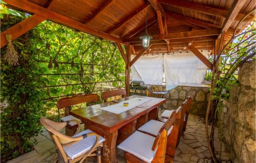 Municipality of Omisalj Apartment | Cozy Apartment In Omisalj With Wifi