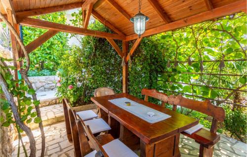 Municipality of Omisalj Apartment | Cozy Apartment In Omisalj With Wifi