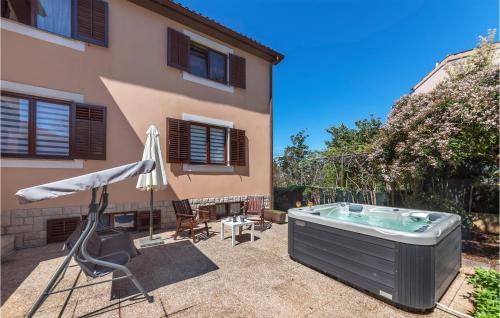 Vinkuran Apartment | Cozy Apartment In Pula With Wifi